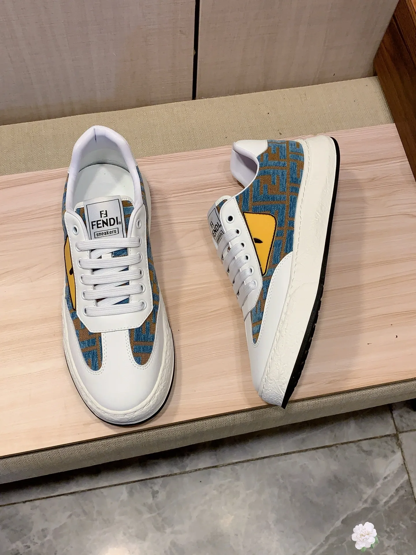 Men's men's shoes 💰420💰💰🎩🎩[Lightning][Lightning] "FENDI*" The latest and most popular casual shoes, top brand [Seduce] luxury ~ purchasing agent, top quality ~. [Strong] The upper is made of imported breathable cowhide with fabric material ➕ Breathable sheepskin feet (•) and fine workmanship. The original stylish and stylish soft rubber wear-resistant and non-slip outsole is light and comfortable on the feet. The real thing looks better when photographed in person. No. 122: code: 38-44, 5️⃣ colors selected